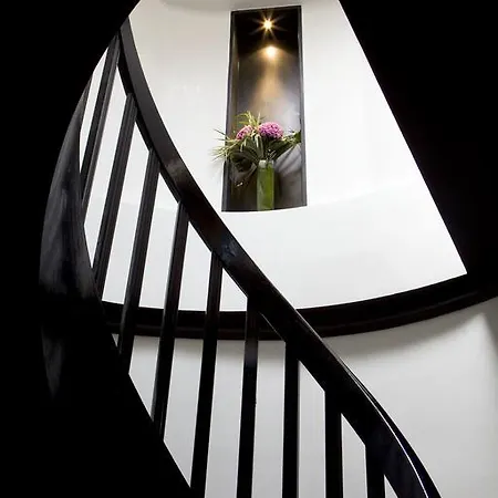 Marceau Champs-elysees Hotel 3*