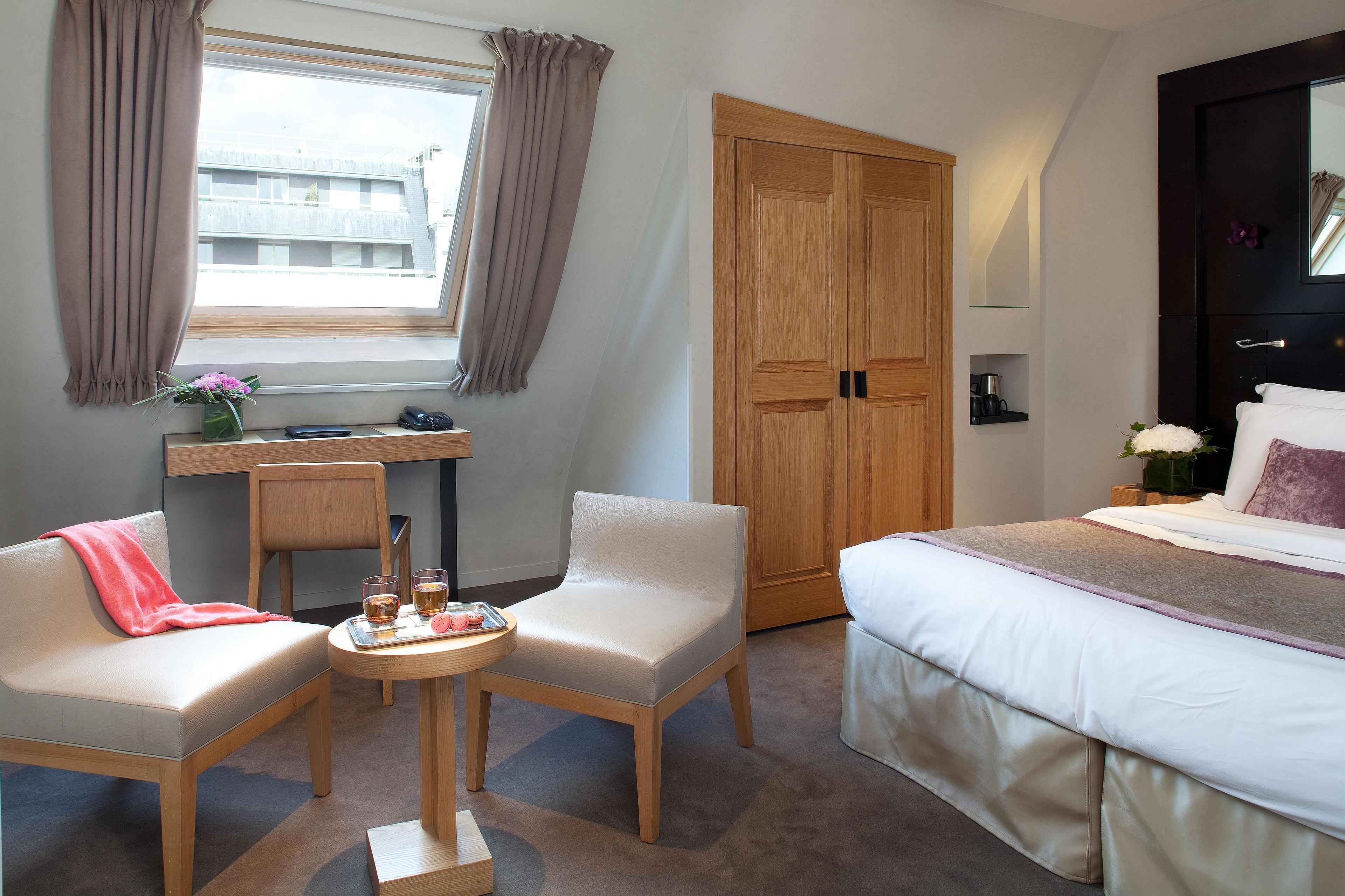 Marceau Champs-elysees Hotel 3*