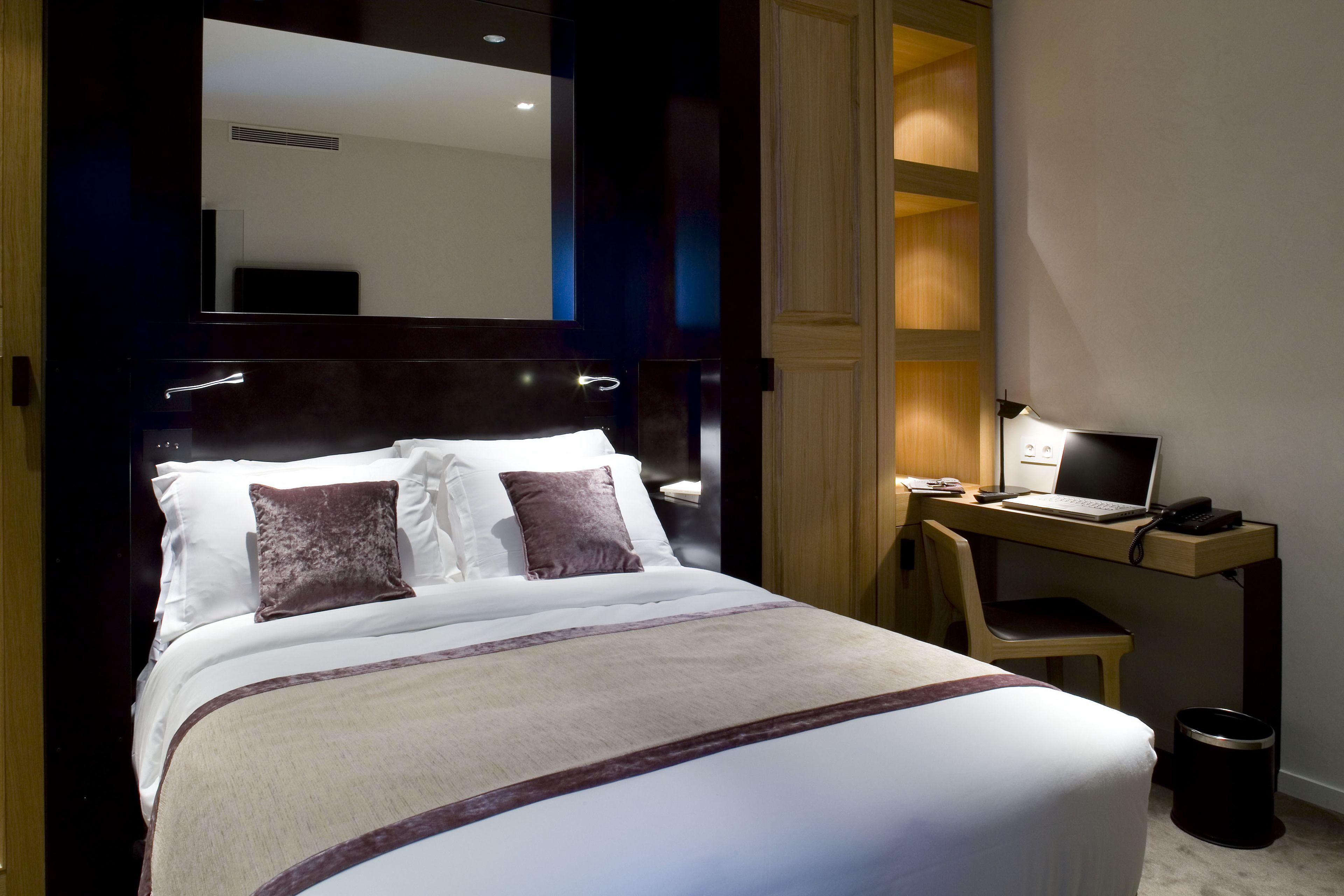 Hotel Marceau Champs-elysees Paris