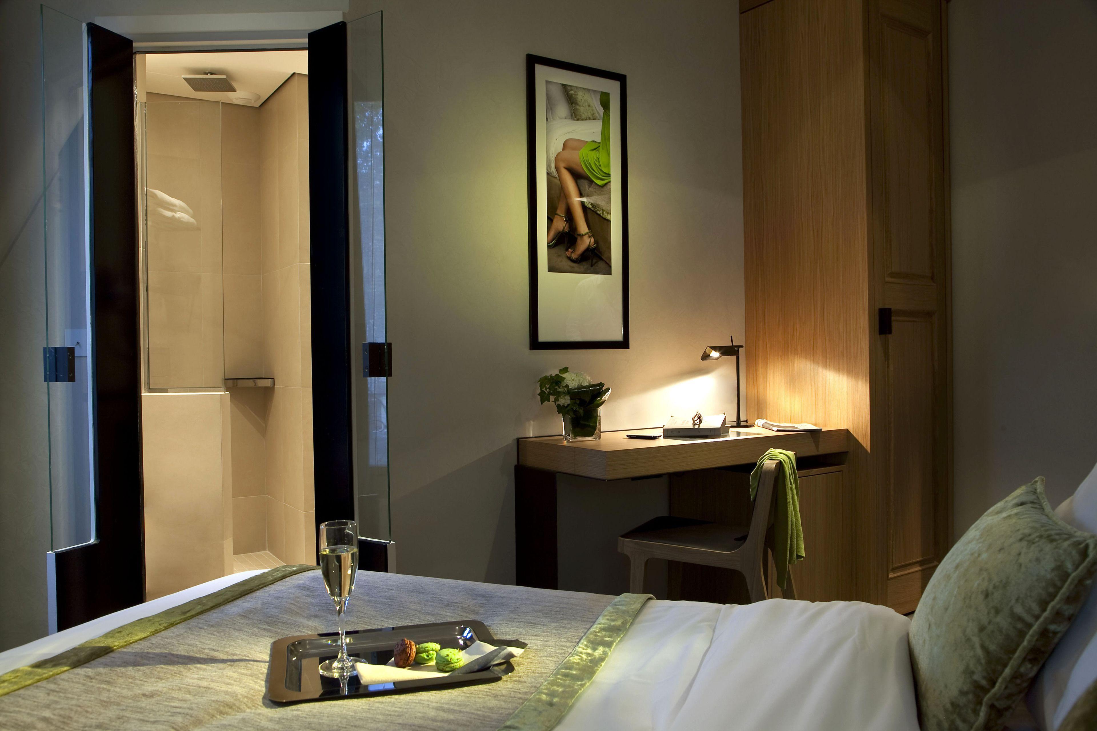 Hotel Marceau Champs-elysees 3*