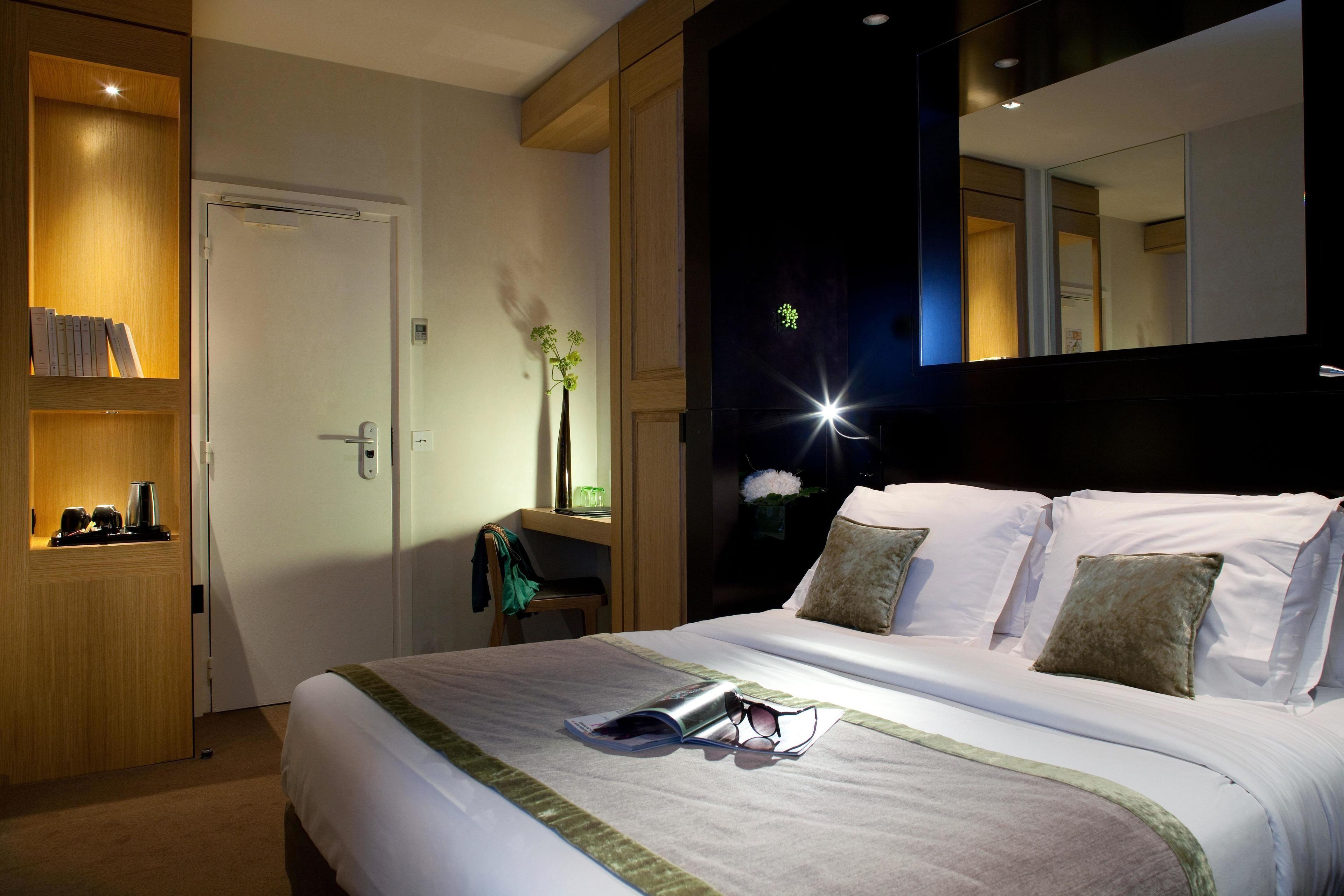 Marceau Champs-elysees 3* Paris