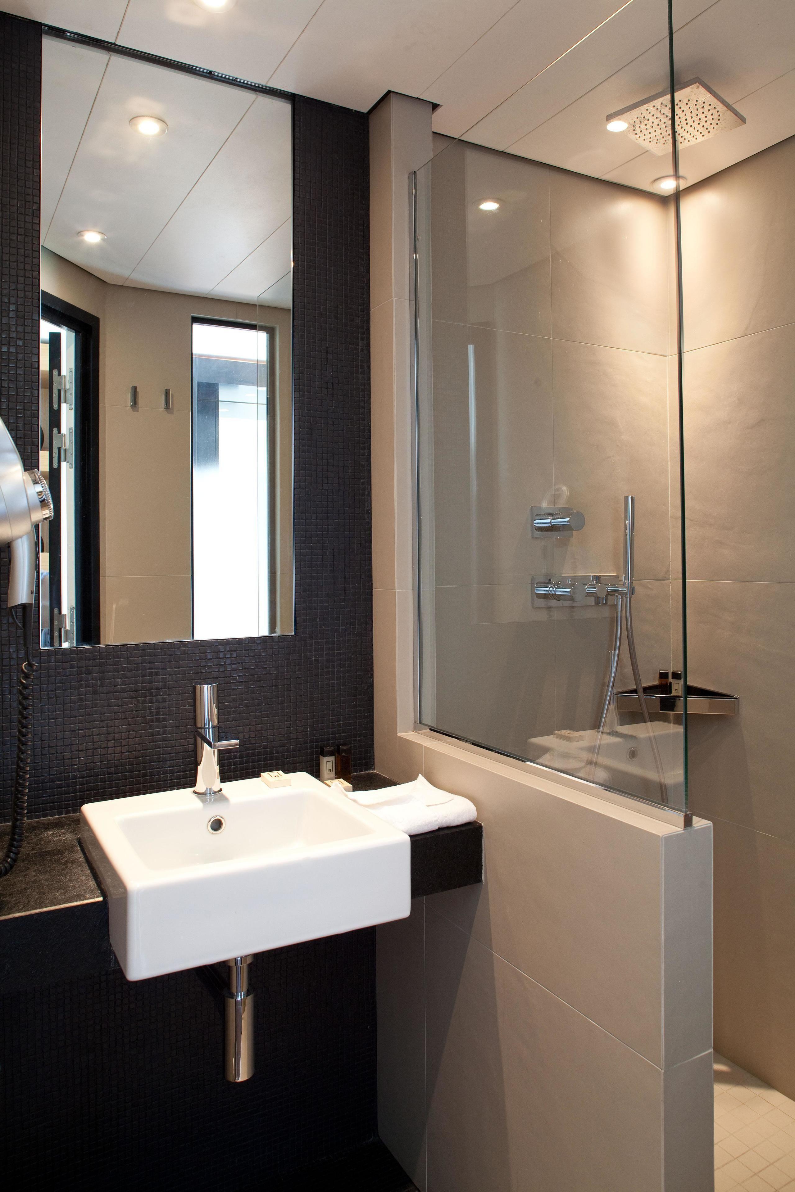 Marceau Champs-elysees Hotel 3*