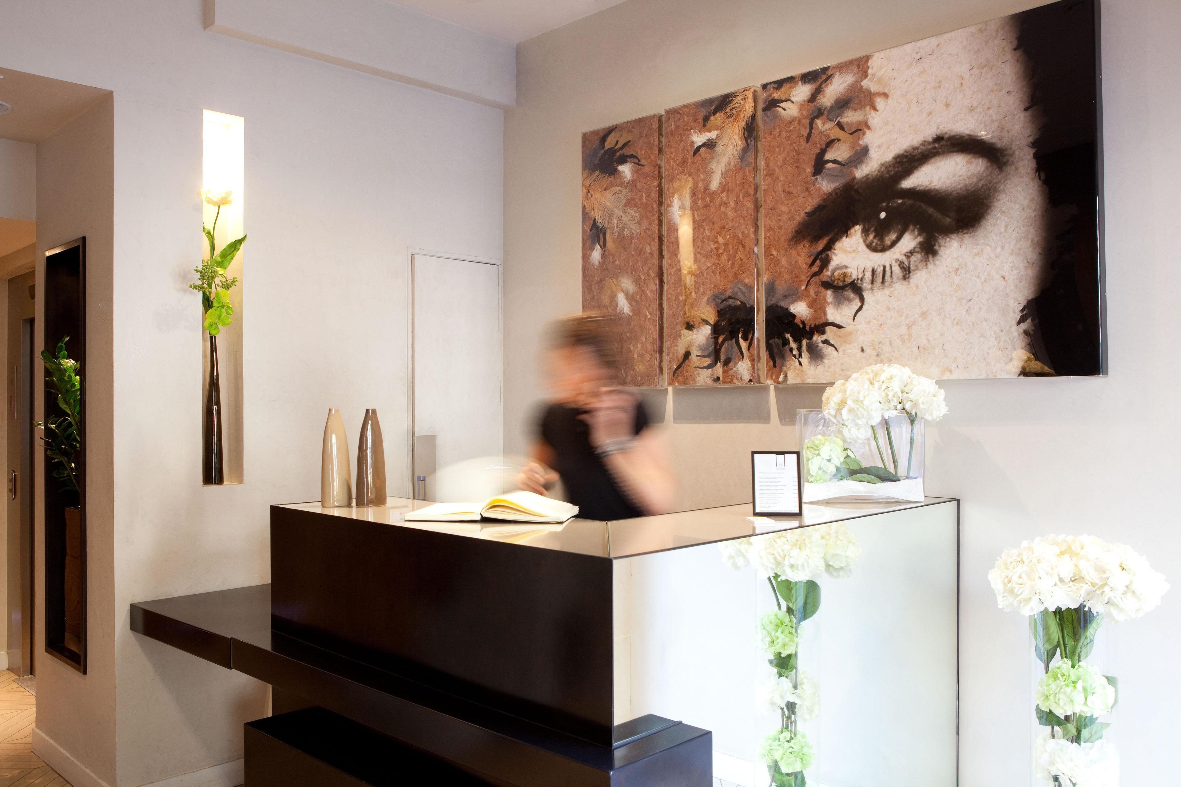 Marceau Champs-elysees Hotel 3*