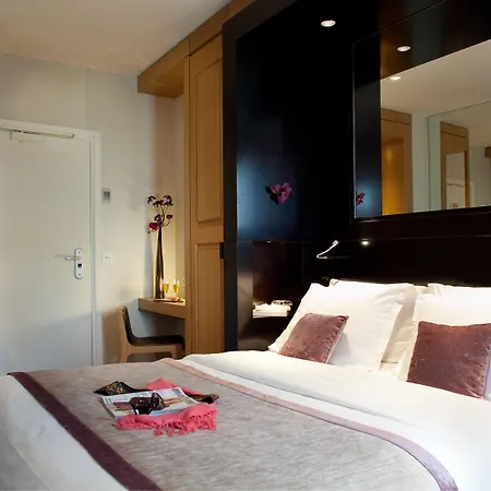 Hotel Marceau Champs-elysees 3*